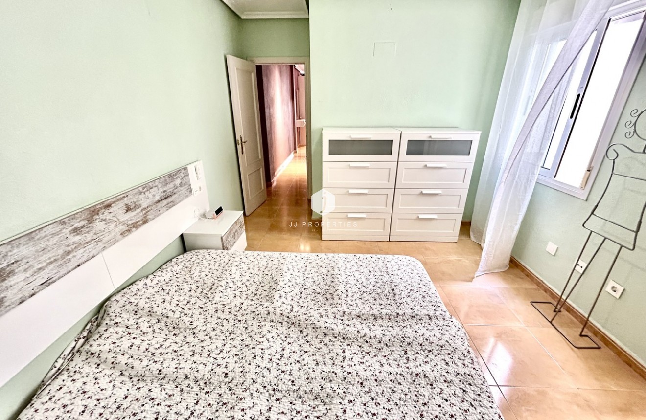 Tweedehands - Appartement / flat -
Torrevieja - Costa Blanca