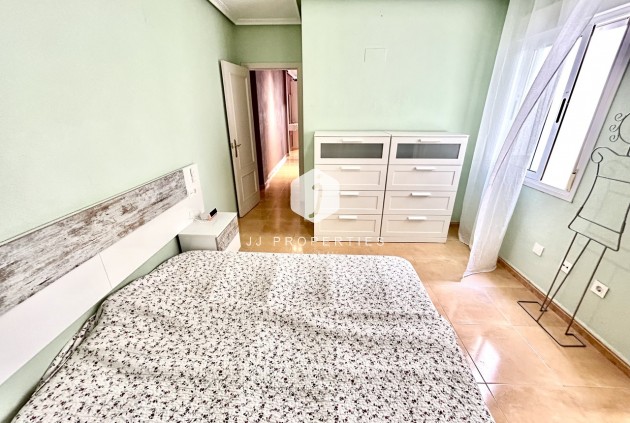 Tweedehands - Appartement / flat -
Torrevieja - Costa Blanca