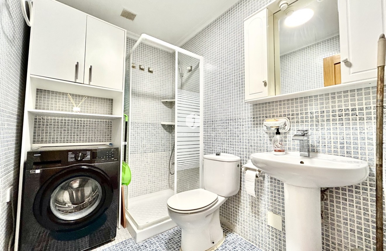 Tweedehands - Appartement / flat -
Torrevieja - Costa Blanca