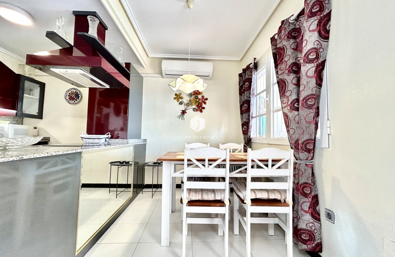 D'occasion - Appartement -
Los Altos - Costa Blanca