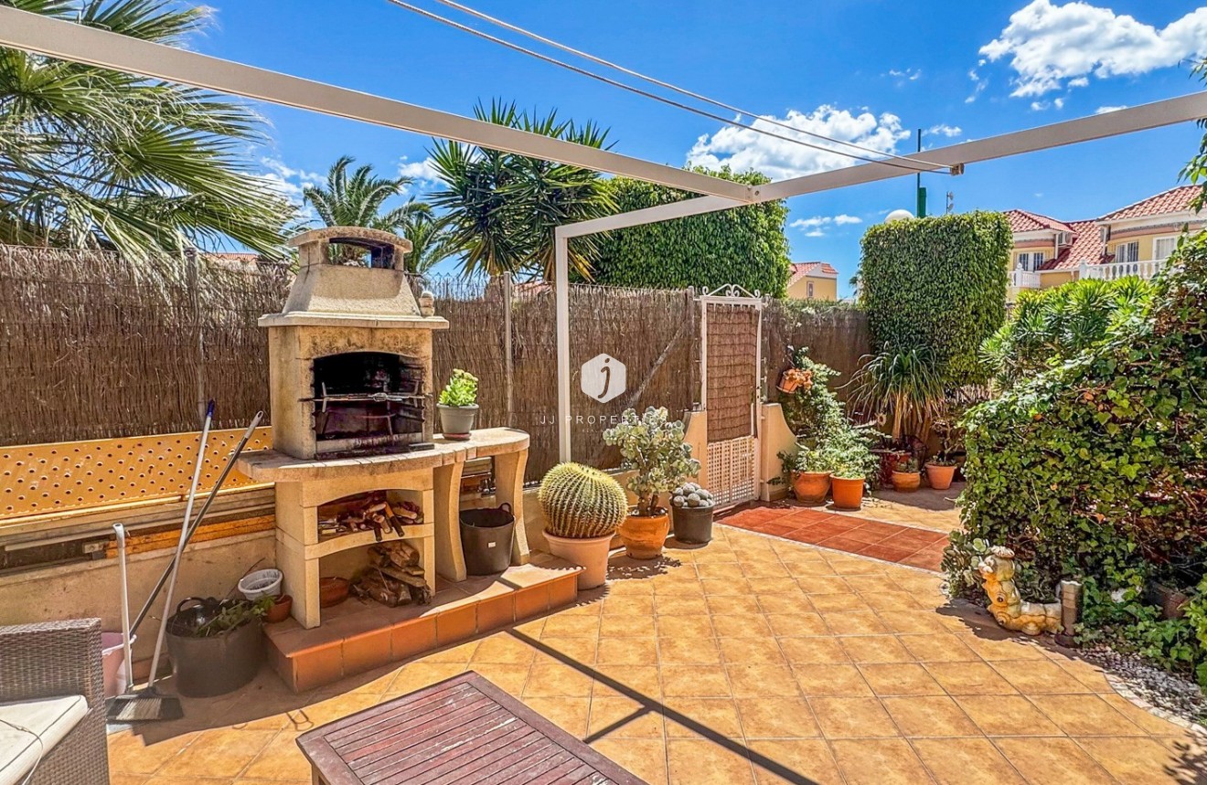 Segunda mano - Bungalow -
Orihuela Costa - Costa Blanca