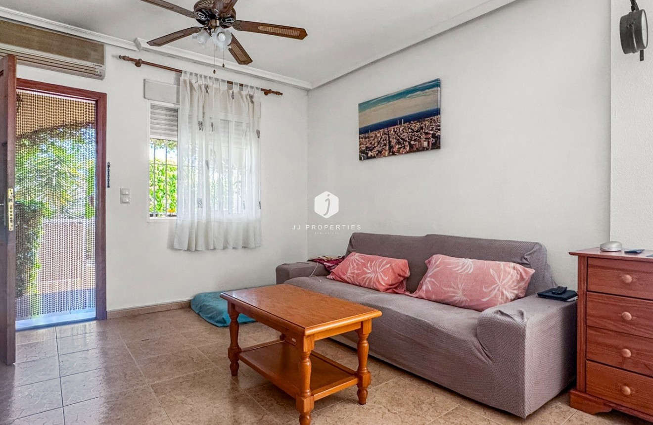 Segunda mano - Bungalow -
Orihuela Costa - Costa Blanca