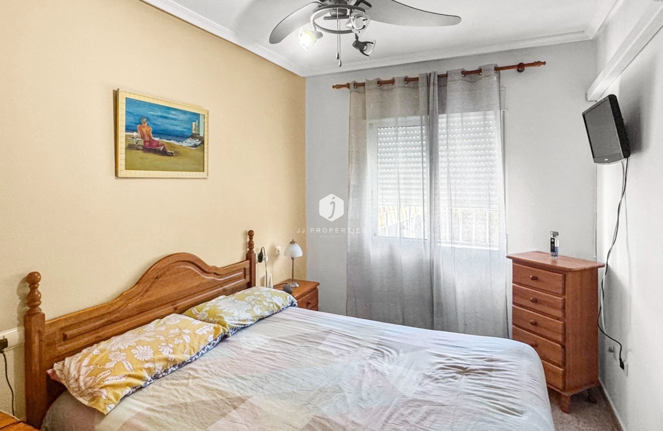 Segunda mano - Bungalow -
Orihuela Costa - Costa Blanca