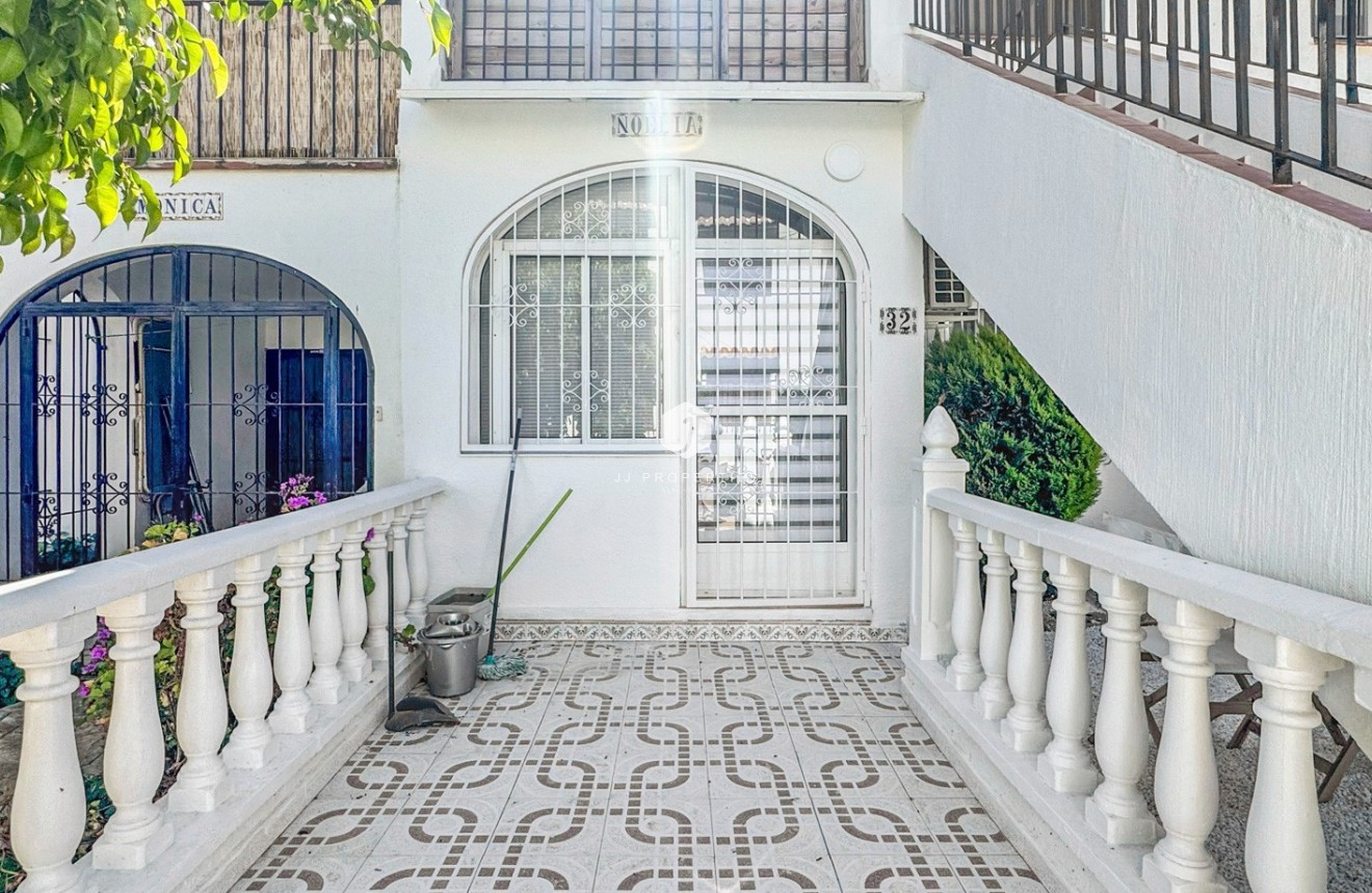 Tweedehands - Bungalow -
Torrevieja - Costa Blanca