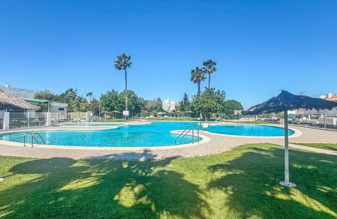Tweedehands - Bungalow -
Torrevieja - Costa Blanca