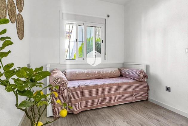 Tweedehands - Bungalow -
Torrevieja - Costa Blanca
