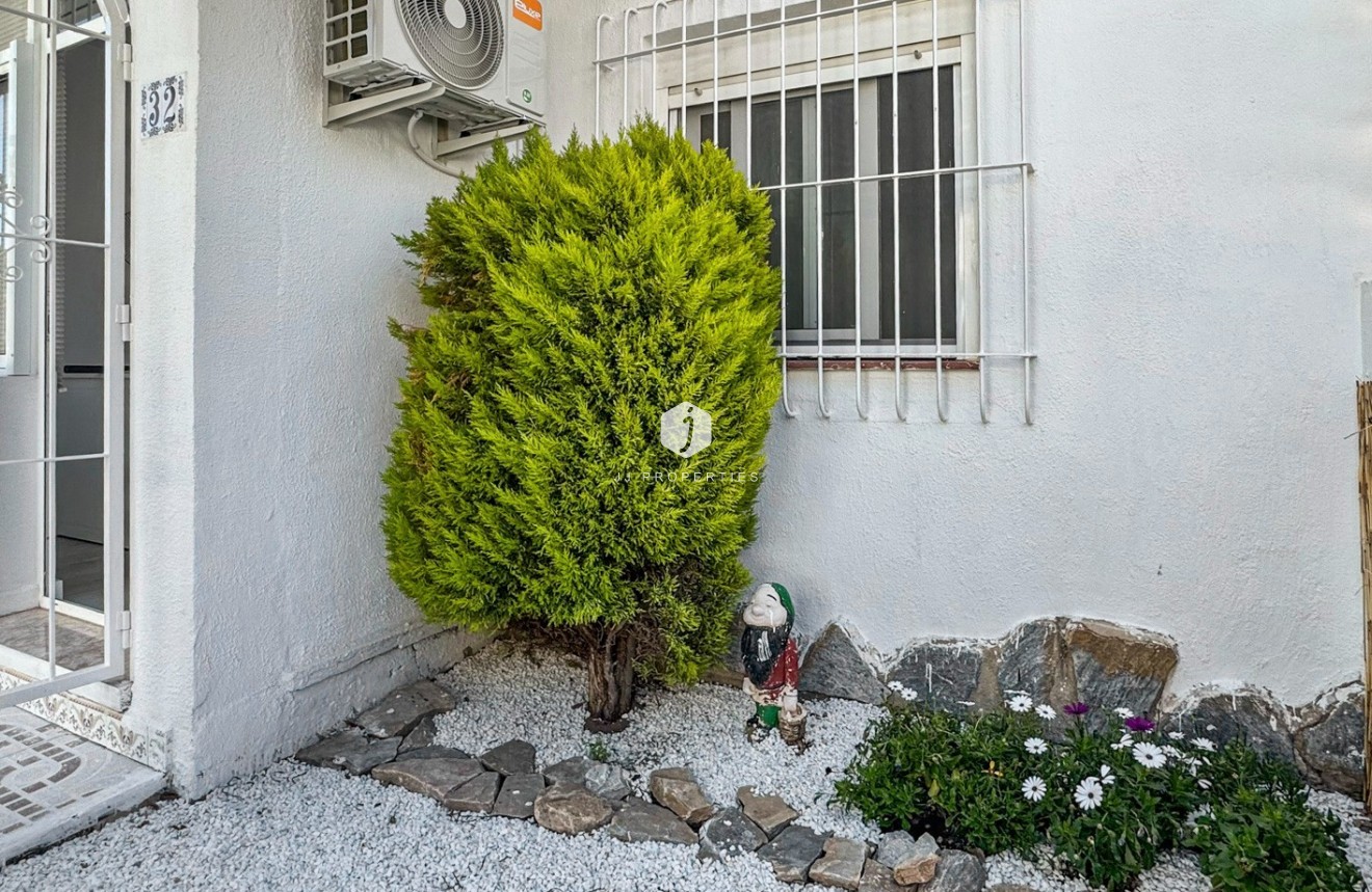 Tweedehands - Bungalow -
Torrevieja - Costa Blanca
