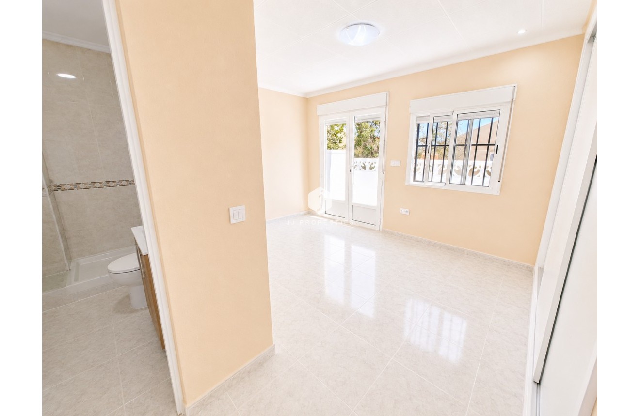 D'occasion - Chalet -
San Fulgencio - Costa Blanca