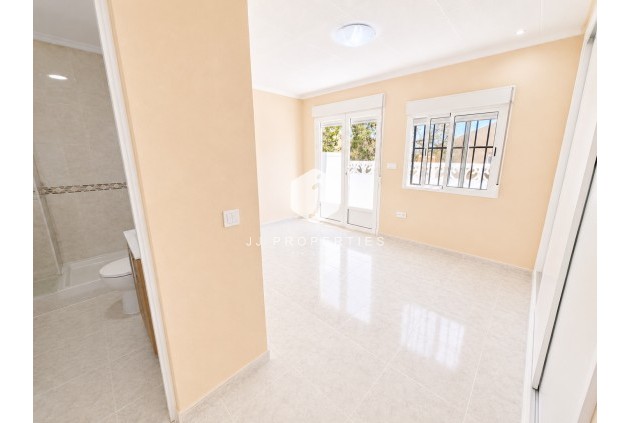 D'occasion - Chalet -
San Fulgencio - Costa Blanca