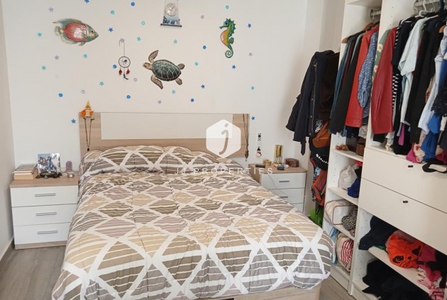 D'occasion - Appartement -
Torrevieja - LA LOMA