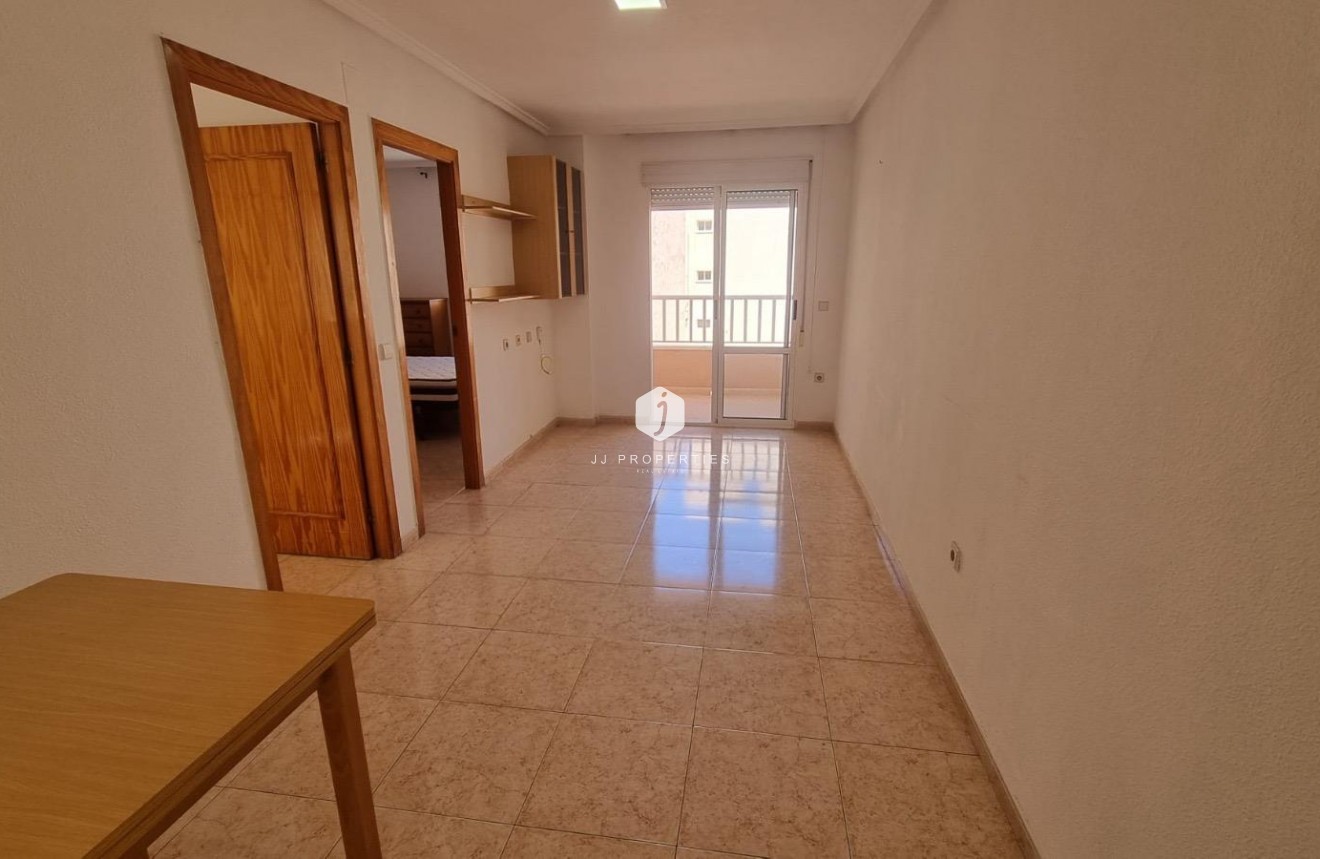 Aus zweiter Hand - Wohnung -
Torrevieja - El molino
