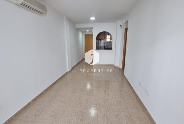 Z drugiej ręki - Mieszkanie w bloku -
Torrevieja - El molino