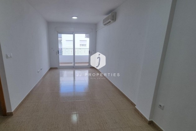 Z drugiej ręki - Mieszkanie w bloku -
Torrevieja - El molino
