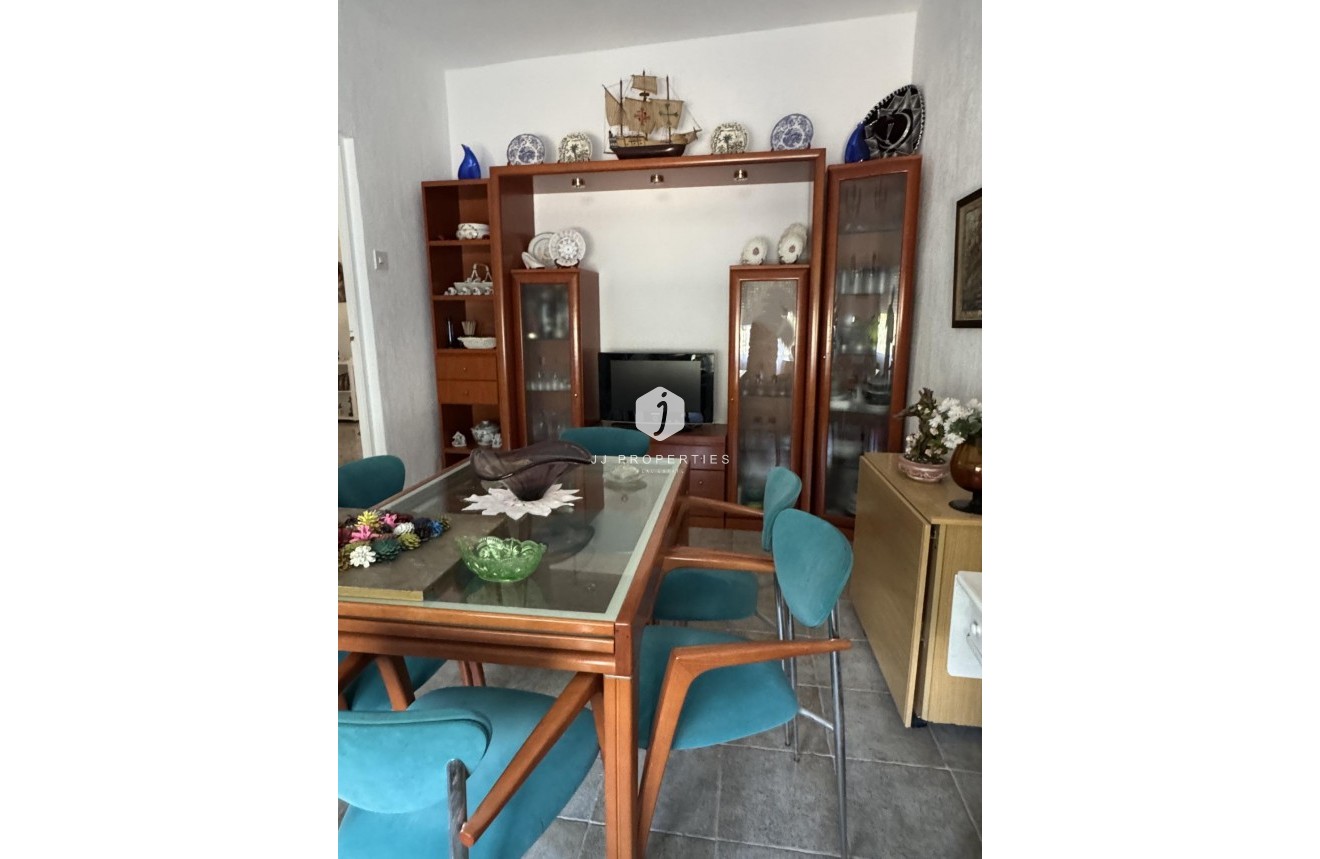 Resale - Villa -
Albatera - Partida Lomas