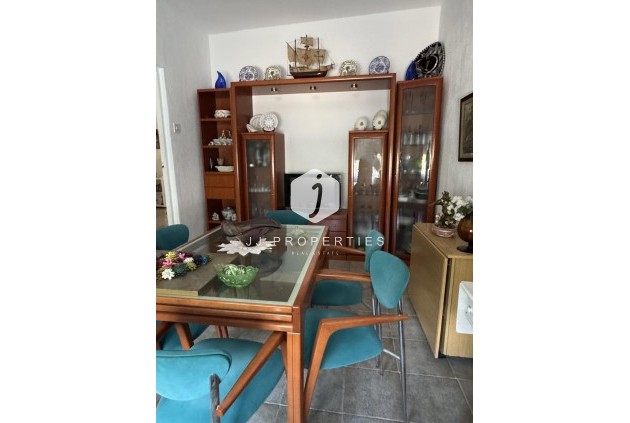Resale - Villa -
Albatera - Partida Lomas