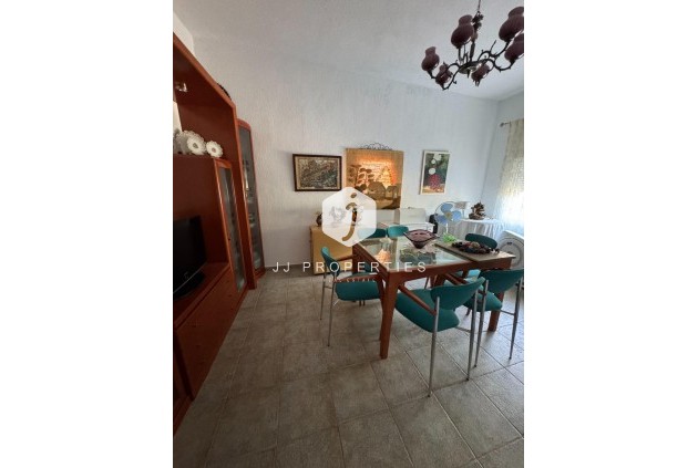 Resale - Villa -
Albatera - Partida Lomas