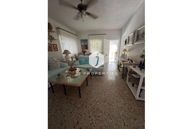 Resale - Villa -
Albatera - Partida Lomas
