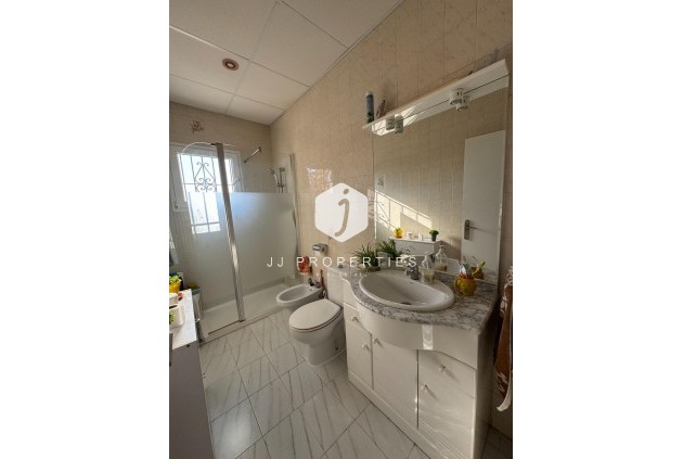 Resale - Villa -
Albatera - Partida Lomas