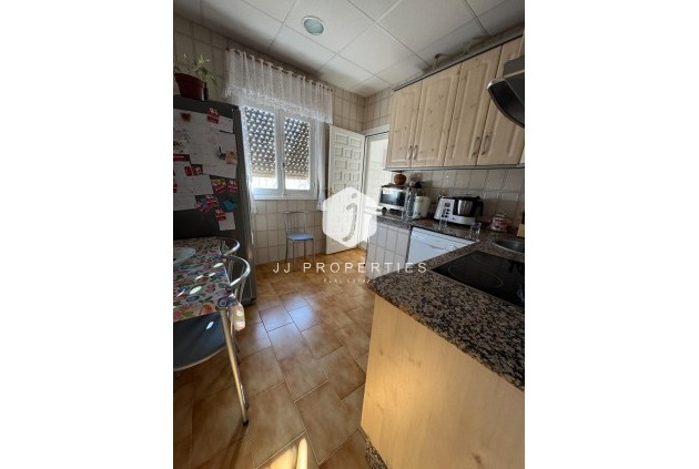 Resale - Villa -
Albatera - Partida Lomas