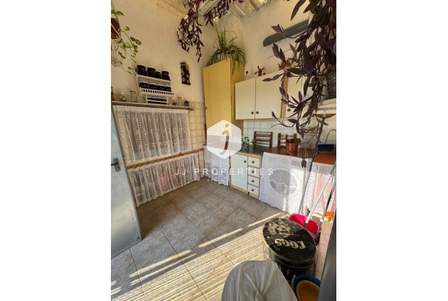 Resale - Villa -
Albatera - Partida Lomas