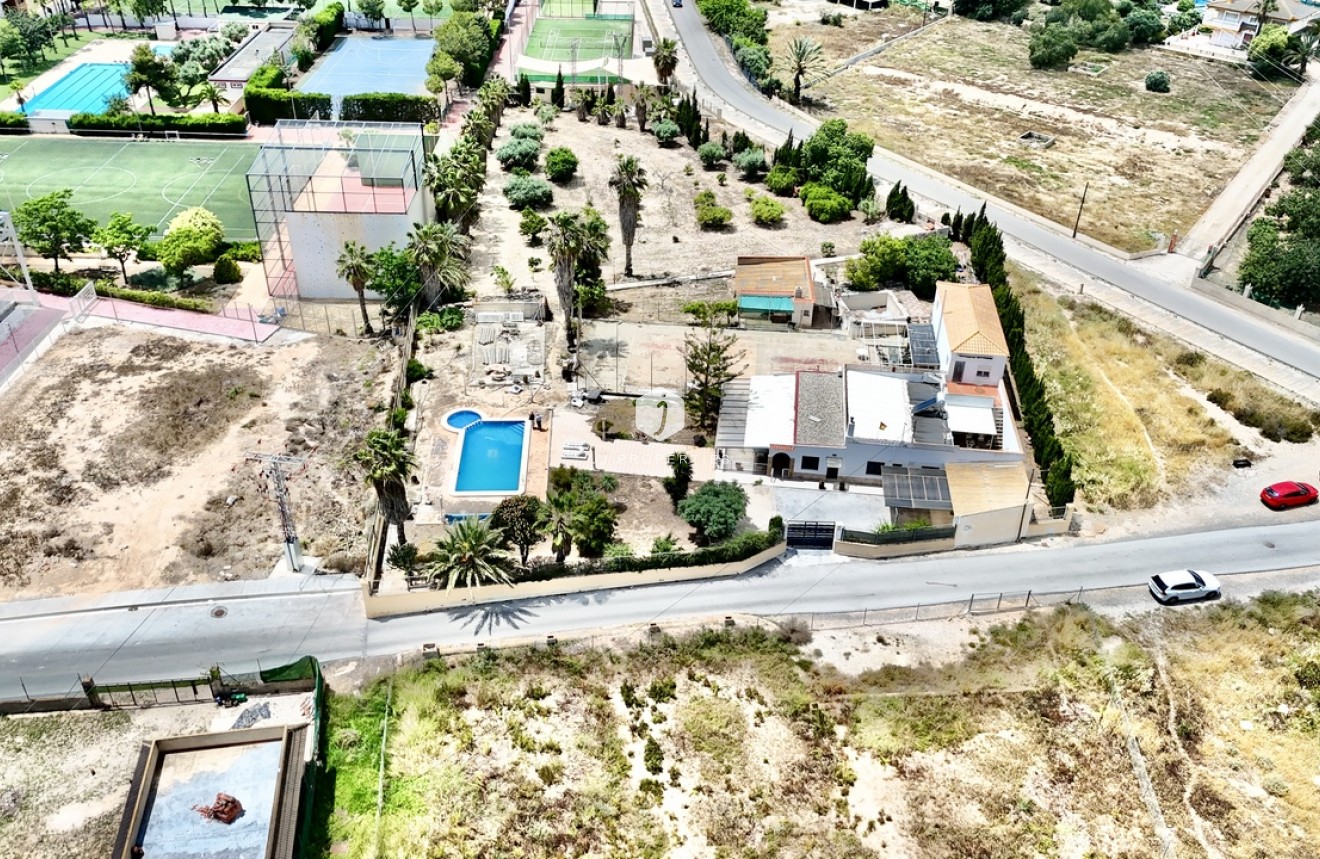 Resale - Villa -
Los Montesinos - Costa Blanca
