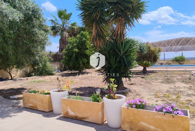 Resale - Villa -
Los Montesinos - Costa Blanca