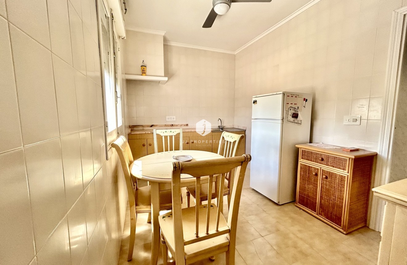 Resale - Villa -
Los Montesinos - Costa Blanca