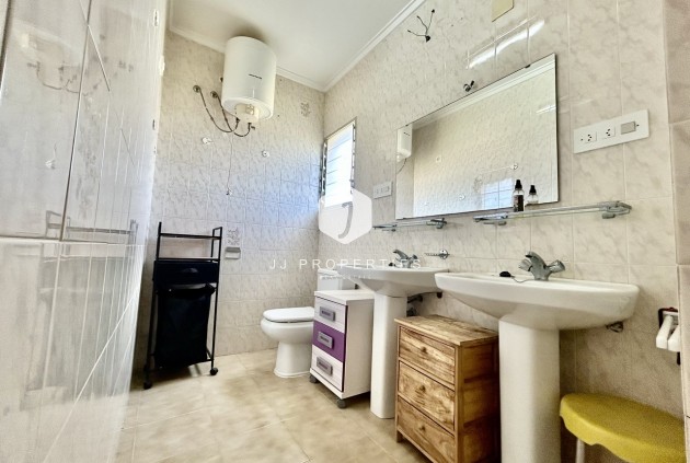 Resale - Villa -
Los Montesinos - Costa Blanca