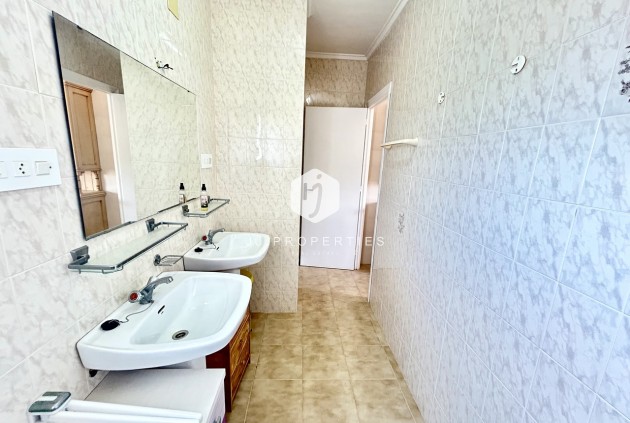 Resale - Villa -
Los Montesinos - Costa Blanca