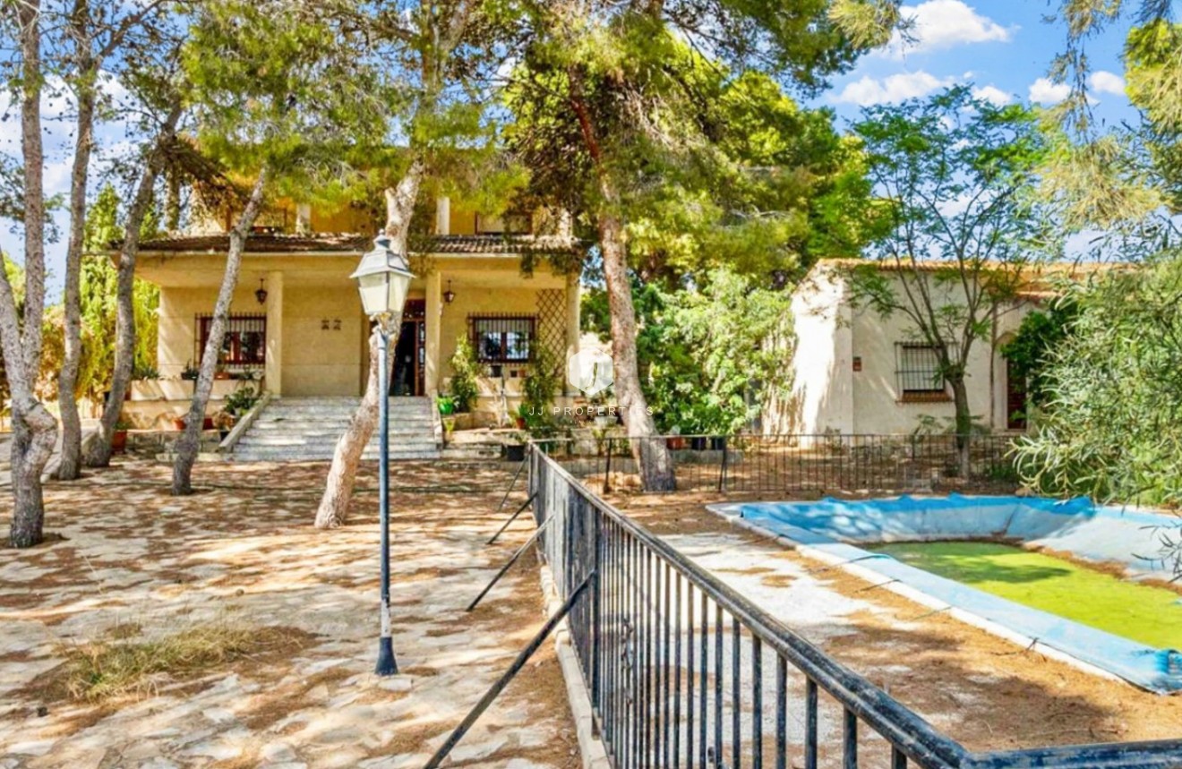 Z drugiej ręki - Villa -
Torrevieja - Costa Blanca