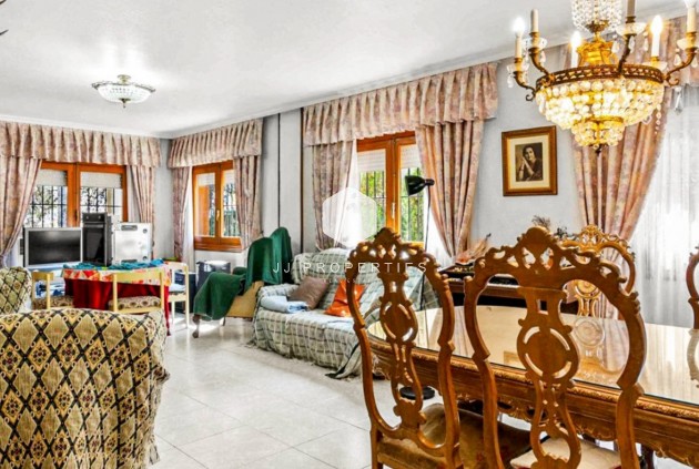 Z drugiej ręki - Villa -
Torrevieja - Costa Blanca