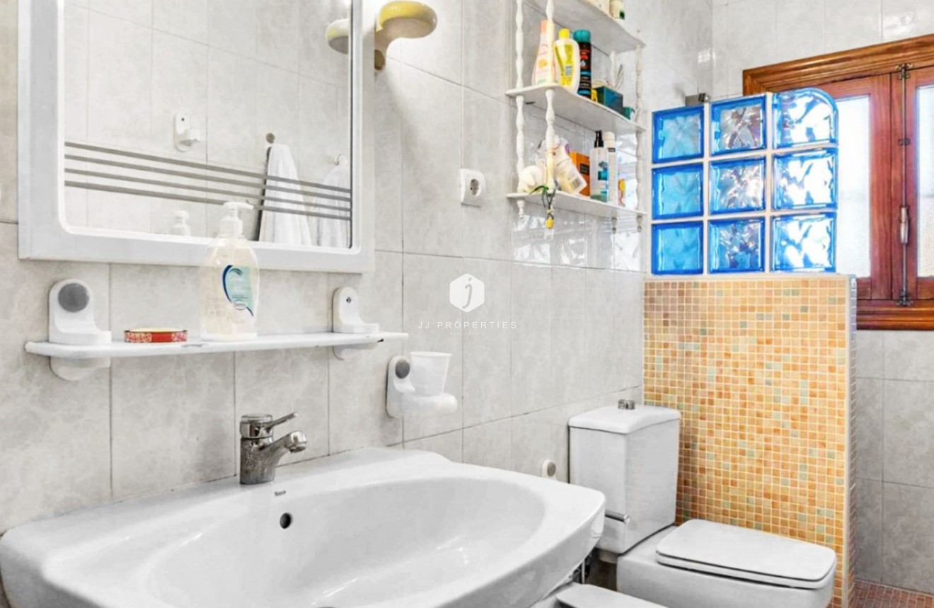 Z drugiej ręki - Villa -
Torrevieja - Costa Blanca