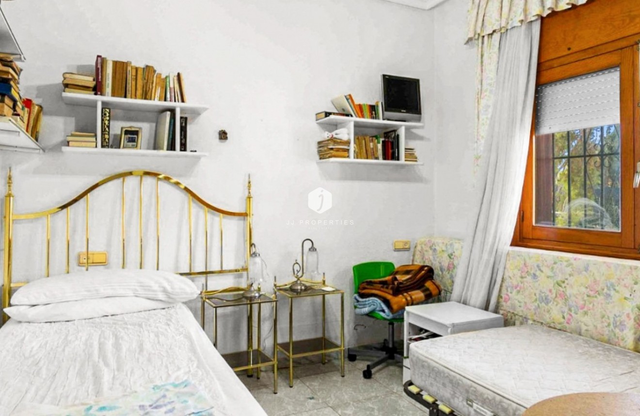 Z drugiej ręki - Villa -
Torrevieja - Costa Blanca