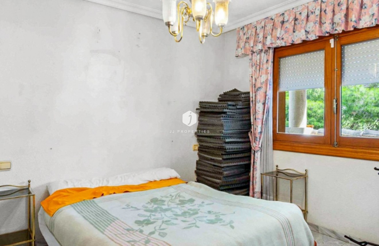 Z drugiej ręki - Villa -
Torrevieja - Costa Blanca