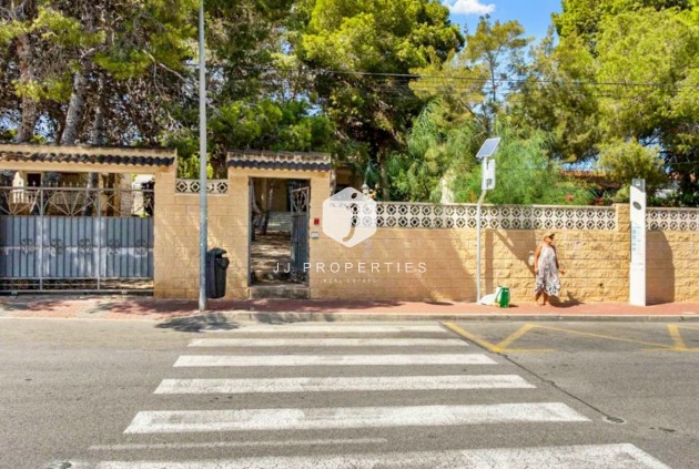 Z drugiej ręki - Villa -
Torrevieja - Costa Blanca