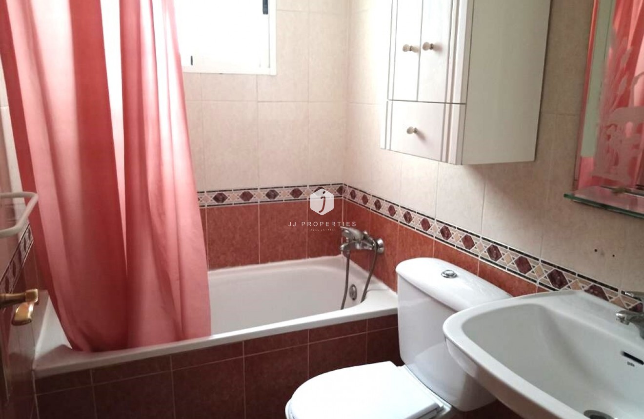 Tweedehands - Appartement / flat -
Torrevieja - El molino
