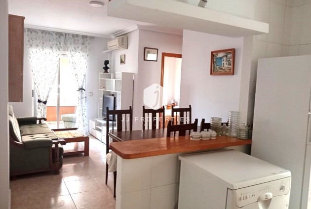 Tweedehands - Appartement / flat -
Torrevieja - El molino
