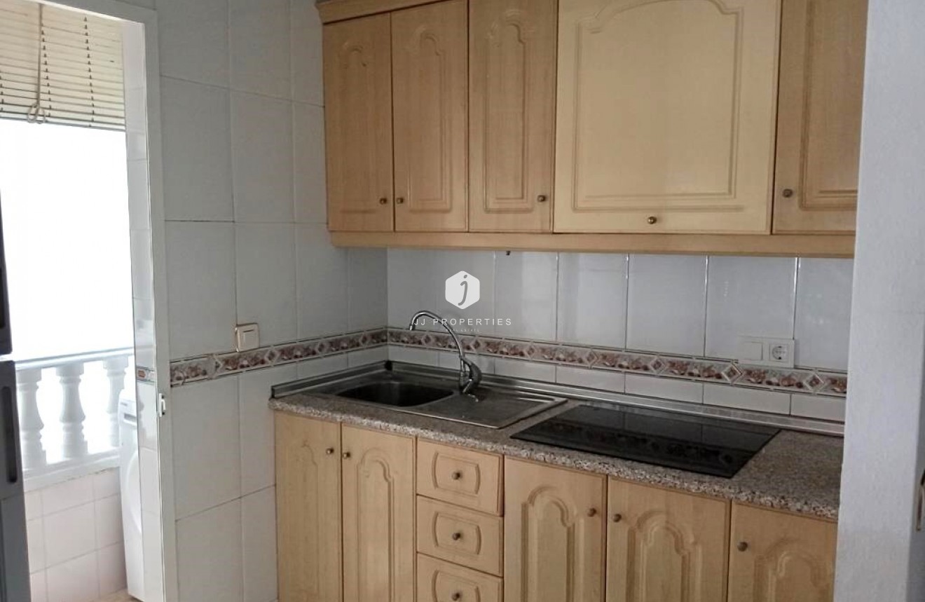 Tweedehands - Appartement / flat -
Torrevieja - El molino