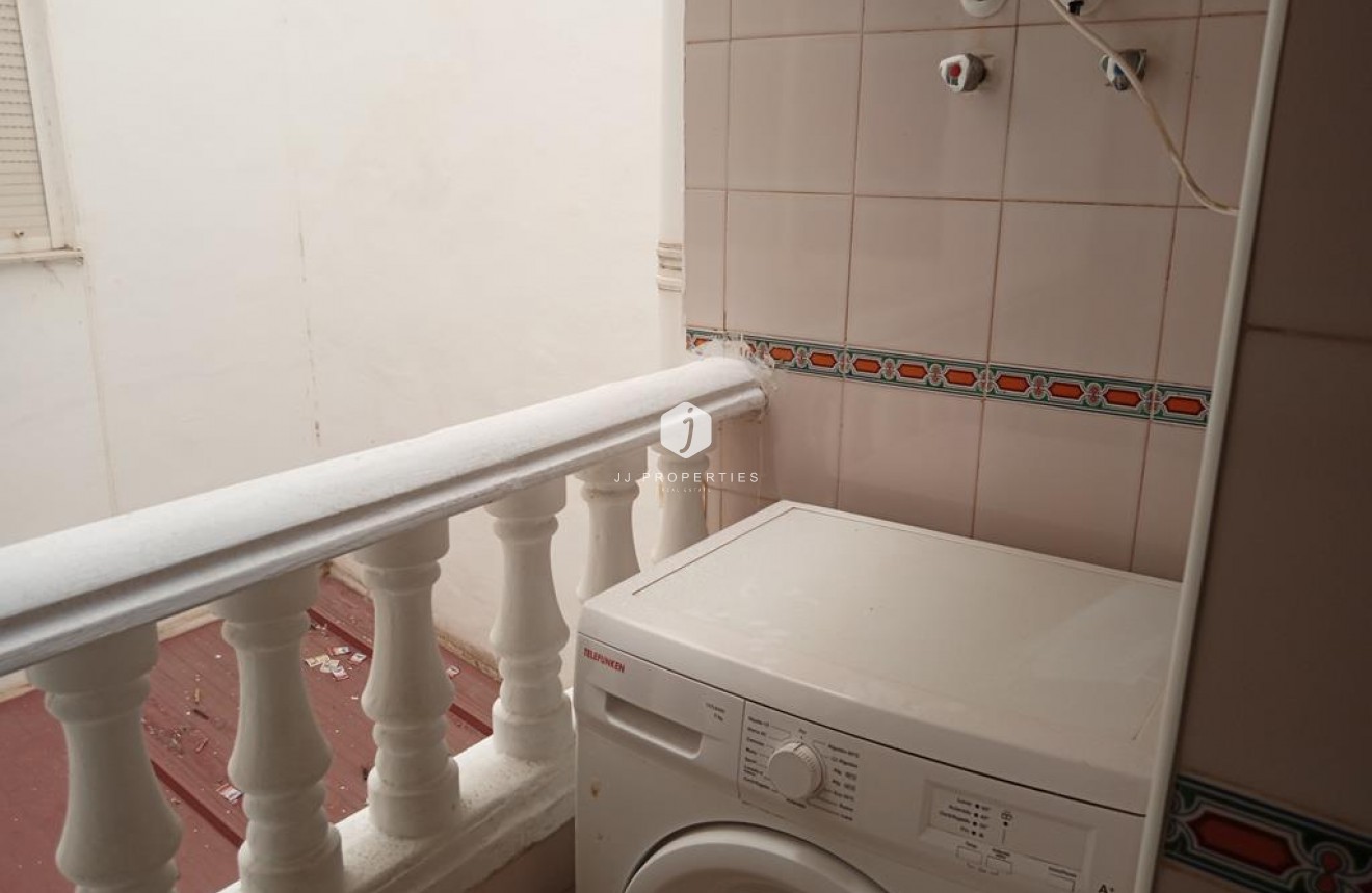 Tweedehands - Appartement / flat -
Torrevieja - El molino