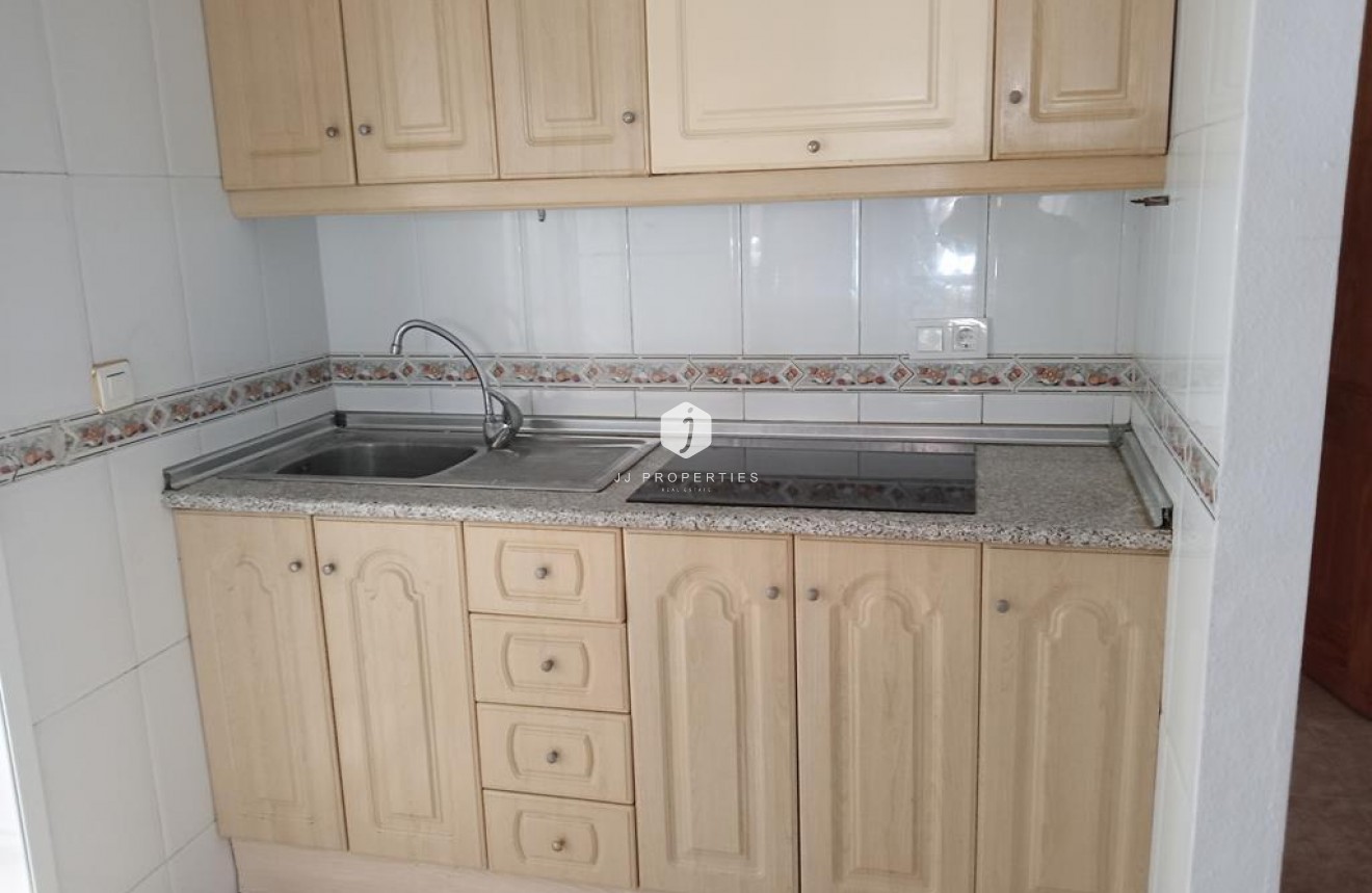 Tweedehands - Appartement / flat -
Torrevieja - El molino