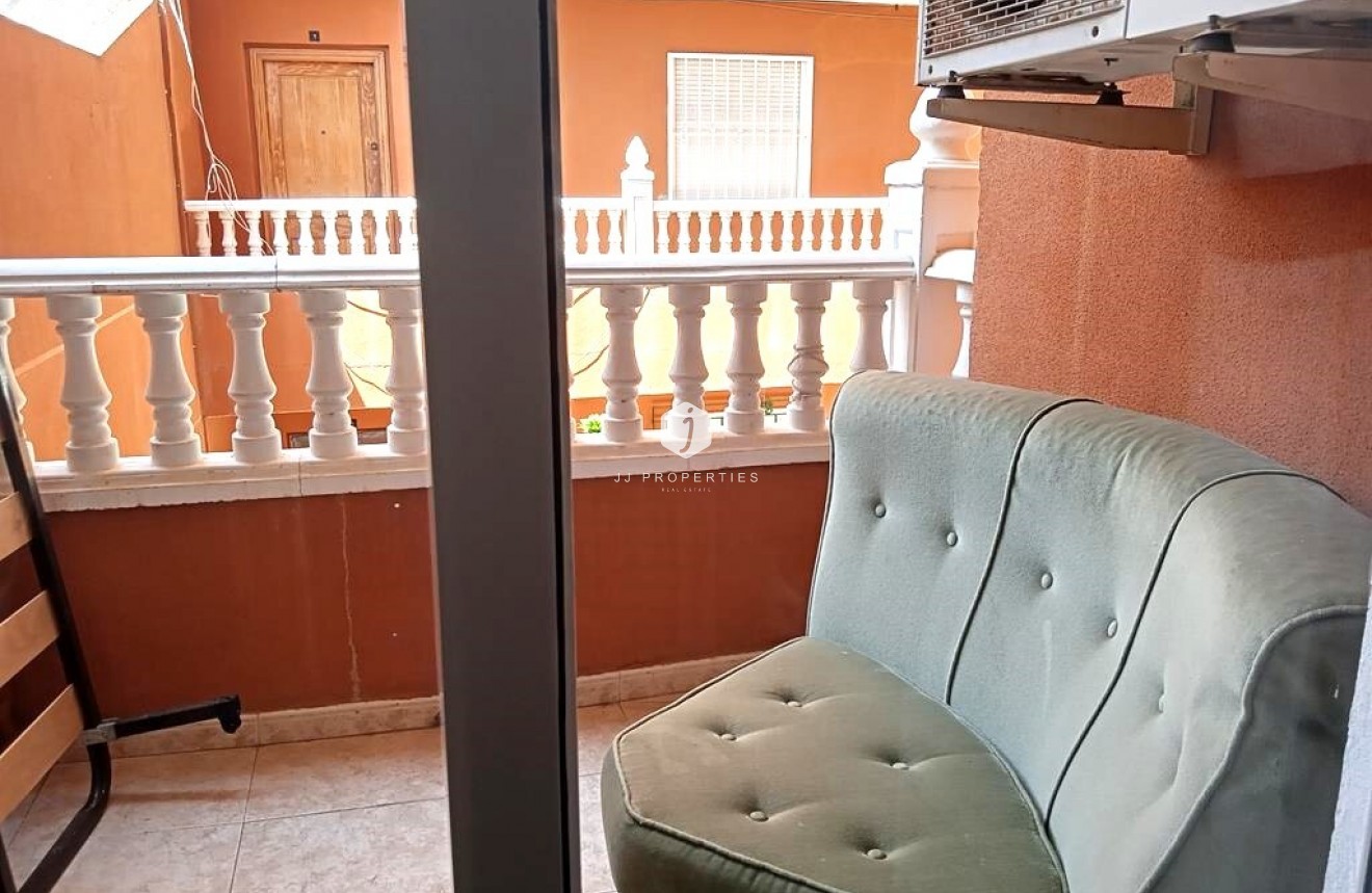 Tweedehands - Appartement / flat -
Torrevieja - El molino