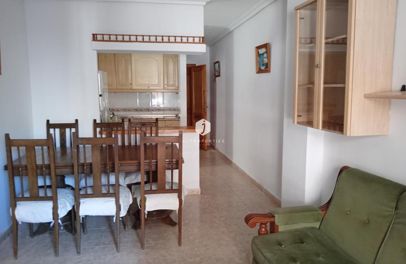 Tweedehands - Appartement / flat -
Torrevieja - El molino
