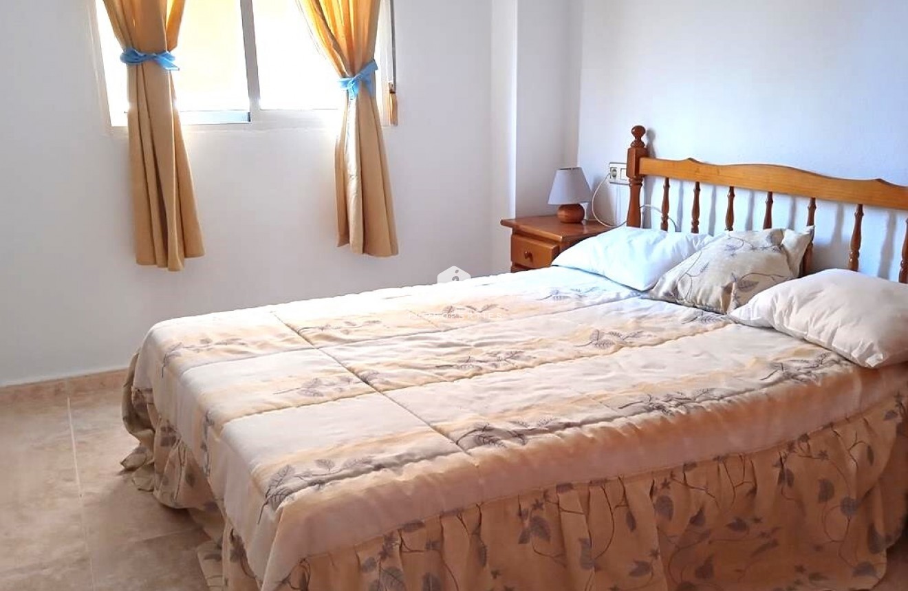 Tweedehands - Appartement / flat -
Torrevieja - El molino