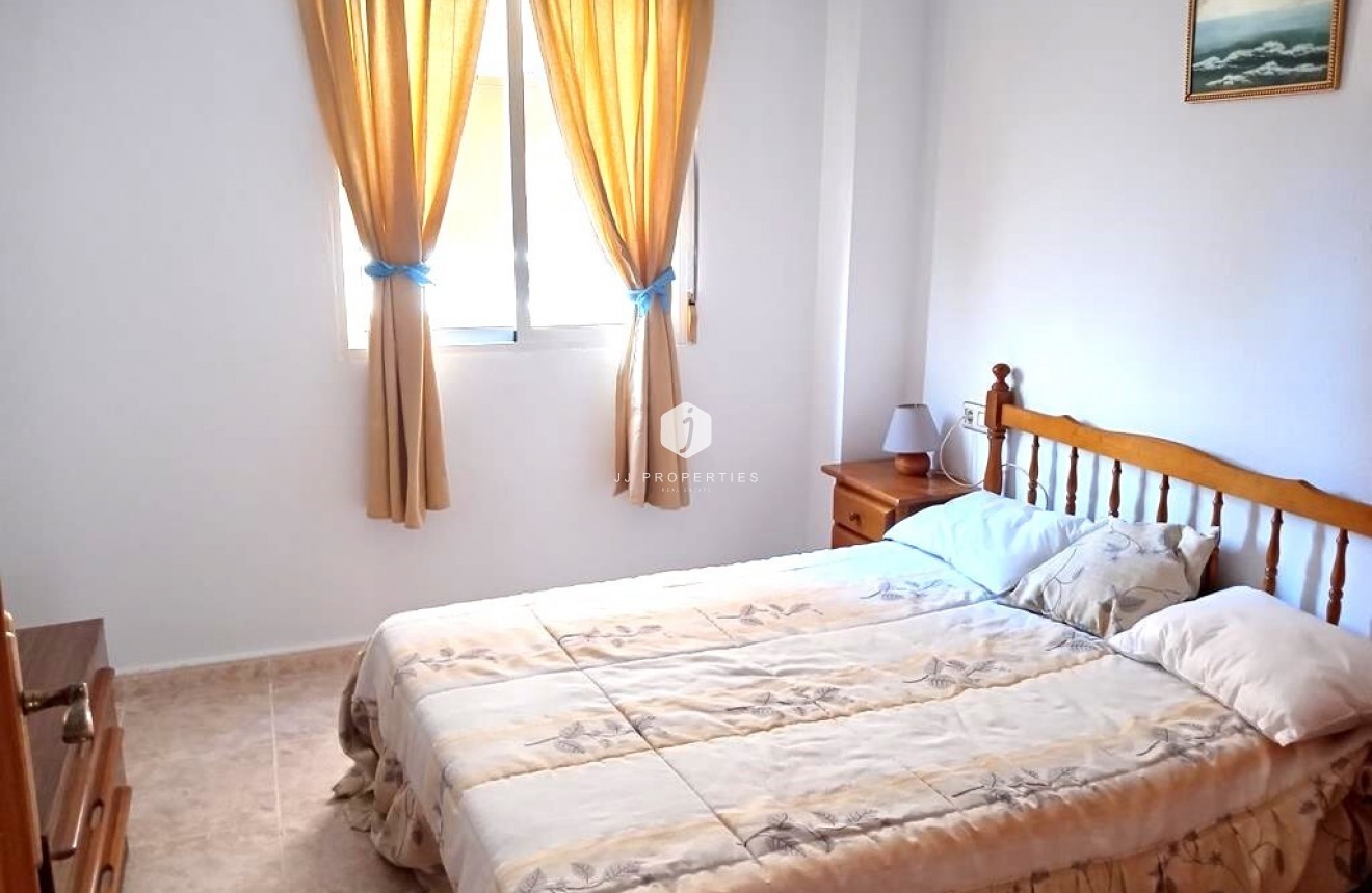 Tweedehands - Appartement / flat -
Torrevieja - El molino