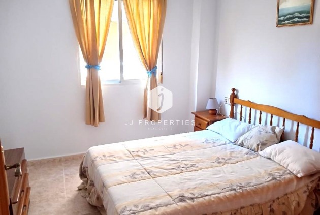 Tweedehands - Appartement / flat -
Torrevieja - El molino