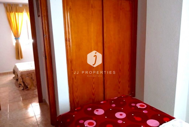 Tweedehands - Appartement / flat -
Torrevieja - El molino