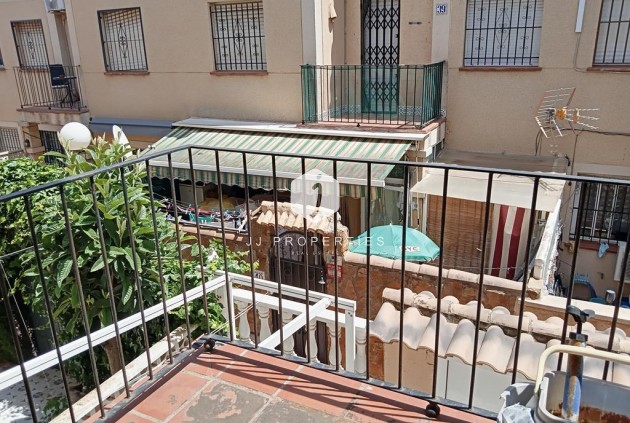 Tweedehands - duplex -
Torrevieja - Carrefour