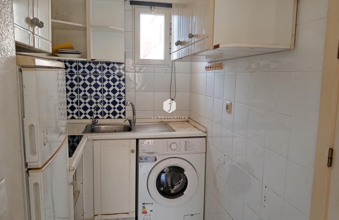 Tweedehands - duplex -
Torrevieja - Carrefour