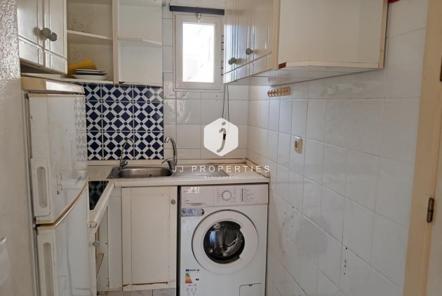 Tweedehands - duplex -
Torrevieja - Carrefour