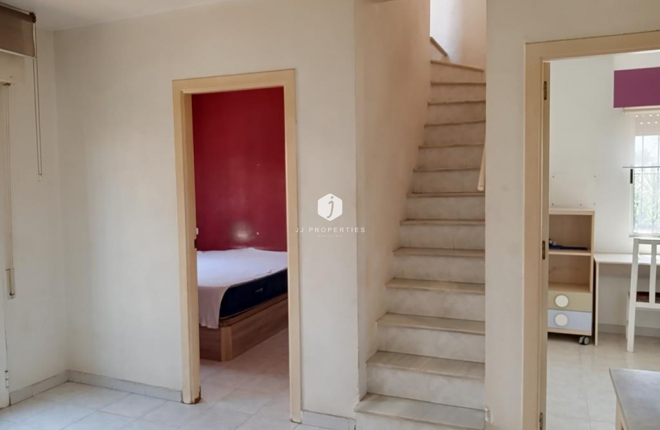 Tweedehands - duplex -
Torrevieja - Carrefour